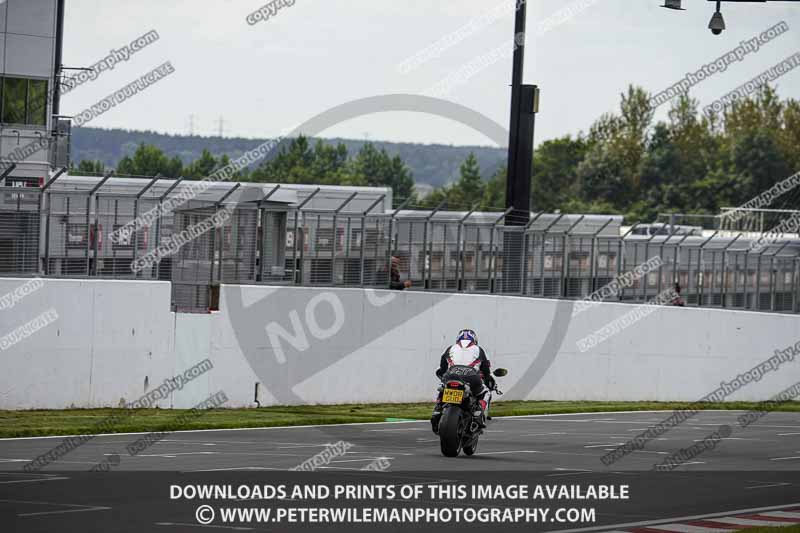 donington no limits trackday;donington park photographs;donington trackday photographs;no limits trackdays;peter wileman photography;trackday digital images;trackday photos